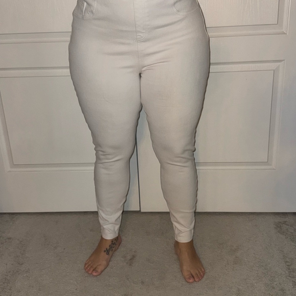 SPANX White High-Waisted Pants